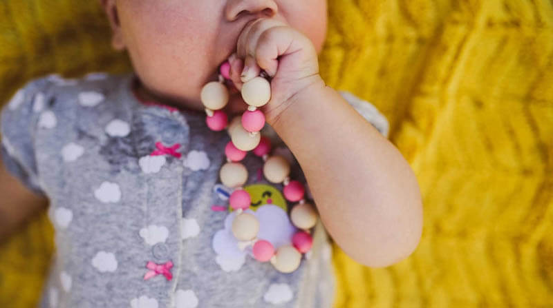 baby teething amber necklace